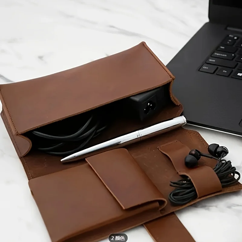 Tech Accessories Storage - منظم متعدد الأقسام من الجلد الصناعي
