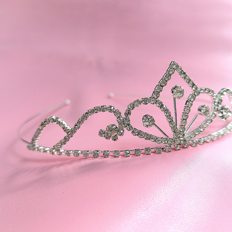 تاج زفاف فضي اللون مرصع بالأحج - مراجعة Tech Hair Accessories وسعره
